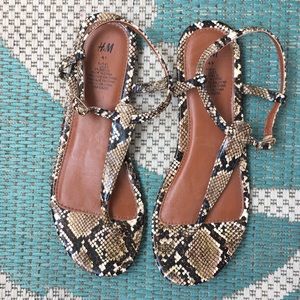 H&M Snakeskin print slippers